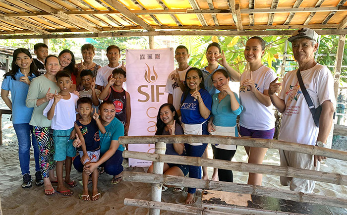 Group photo of SIFCare RAMA Acudetox attendees